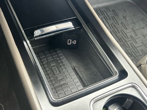 Used 2024 Lincoln Corsair FWD w/ Equipment Group 101A image 52