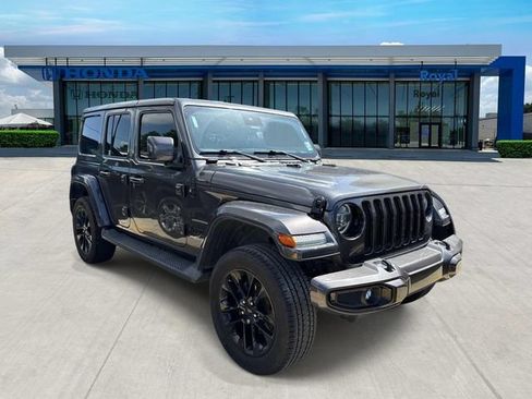 Used 2020 Jeep Wrangler Unlimited Sahara AWD/4WD image 1