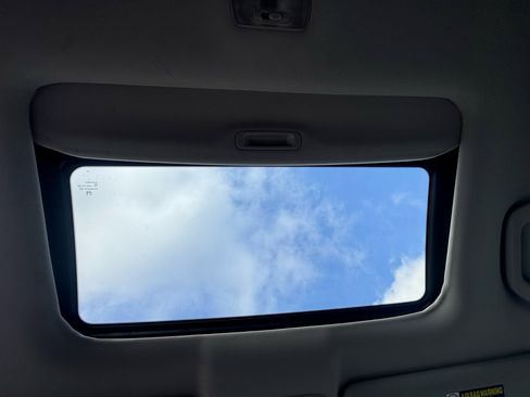 Used 2010 Honda CR-V EX-L image 16