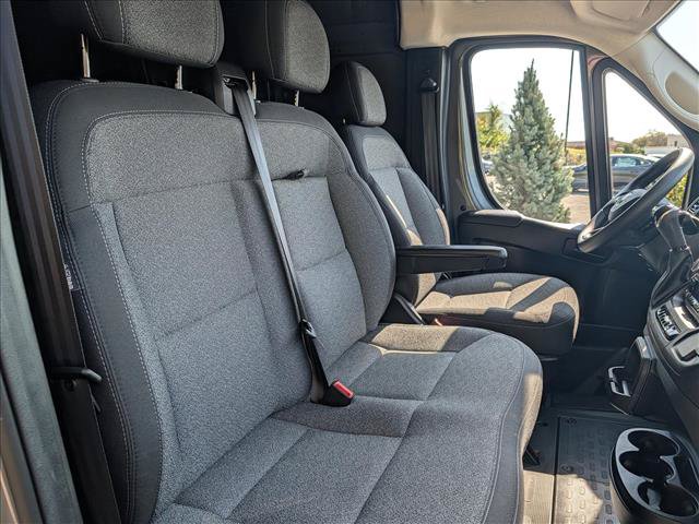 Used 2025 RAM ProMaster 2500 FWD image 12