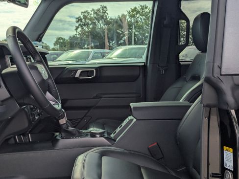 New 2025 Ford Bronco Badlands image 58