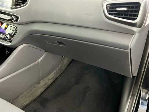 Used 2017 Hyundai Ioniq Blue image 35