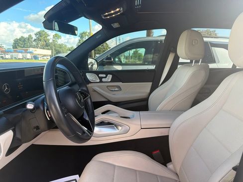 Used 2025 Mercedes-Benz GLE 350 4MATIC image 8