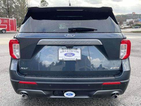 Certified 2023 Ford Explorer XLT w/ Equipment Group 202A image 4