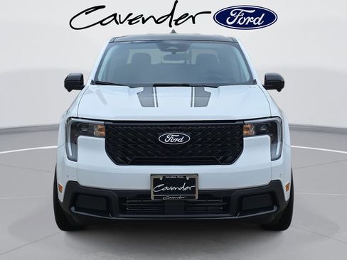 New 2026 Ford Maverick Lariat w/ Black Appearance Package image 9