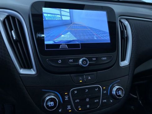 Used 2024 Chevrolet Malibu LT image 28