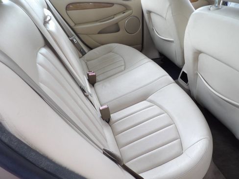 Used 2003 Jaguar X-TYPE 2.5 image 26