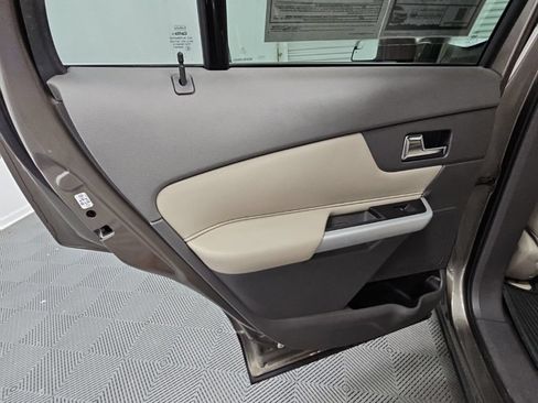 Used 2013 Ford Edge Limited w/ Driver Entry Pkg FWD image 32