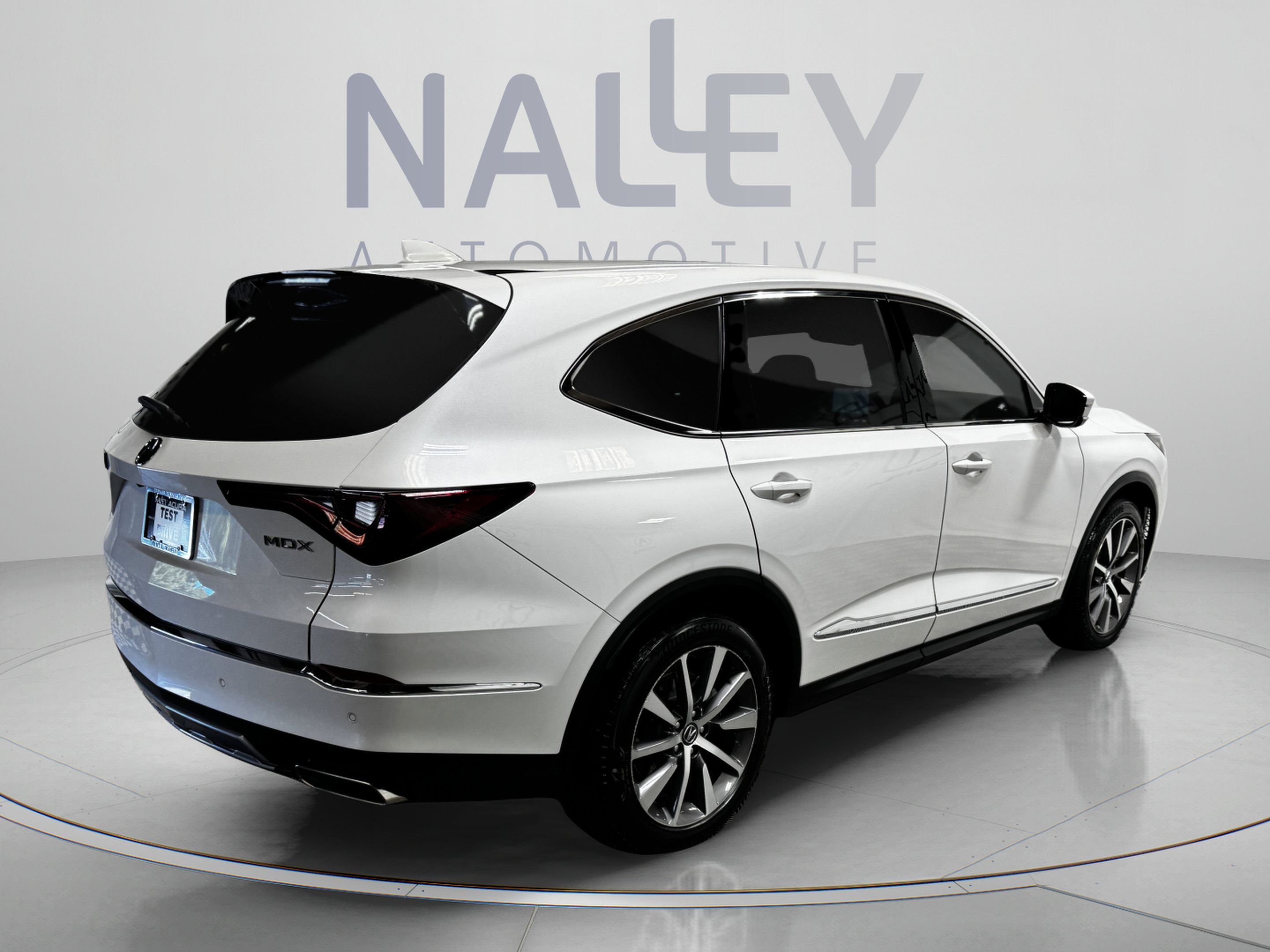 Certified 2026 Acura MDX w/ Technology Package FWD image 5