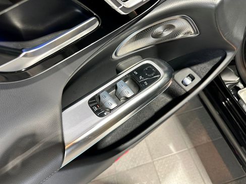 Used 2024 Mercedes-Benz E 350 4MATIC Sedan image 13