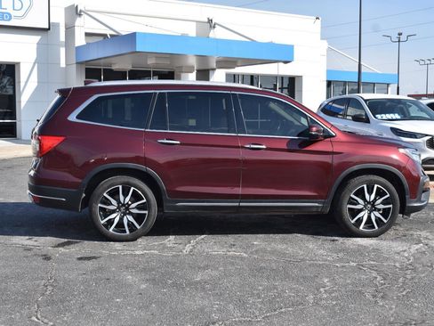 Used 2022 Honda Pilot Touring image 2