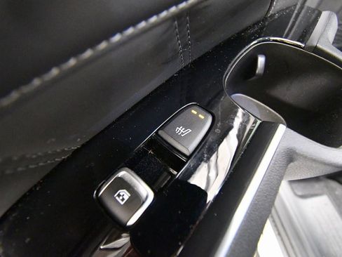 Certified 2023 Kia Sorento SX Prestige image 18