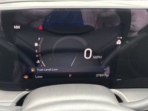 Used 2024 Buick Encore GX Sport Touring image 17