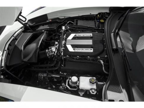 Used 2015 Chevrolet Corvette Z06 w/ 3LZ Preferred Equipment Group image 17
