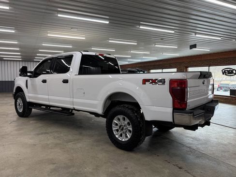 Used 2021 Ford F250 XLT w/ FX4 Off-Road Package image 5