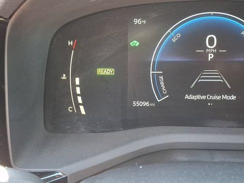 Used 2025 Toyota Camry SE FWD image 19
