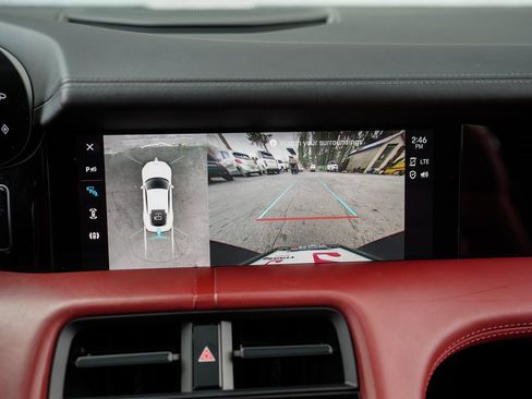 Used 2021 Porsche Taycan 4S w/ Premium Package image 31