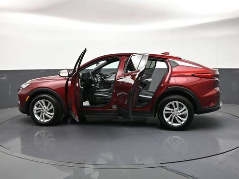 Certified 2024 Buick Envista Preferred w/ Advanced Safety Package FWD image 34