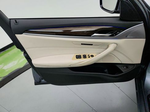 Used 2019 BMW 530i 530i w/ Convenience Package image 25
