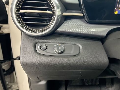 New 2026 Chevrolet Trax ACTIV image 18