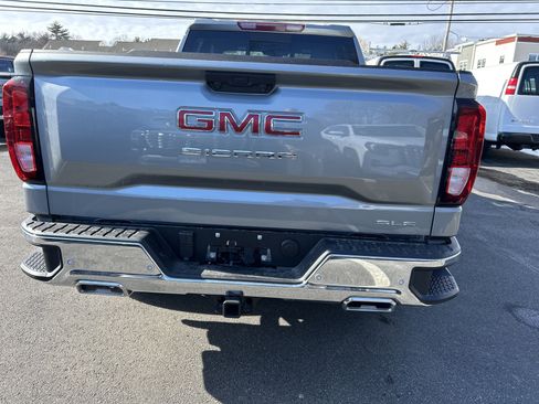 New 2026 GMC Sierra 1500 SLE w/ X31 Off-Road Package image 8