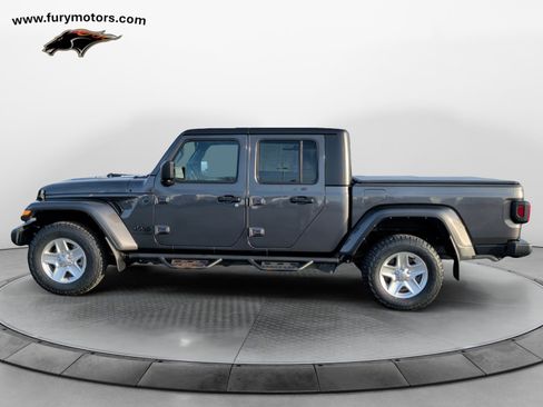Used 2022 Jeep Gladiator Sport image 6