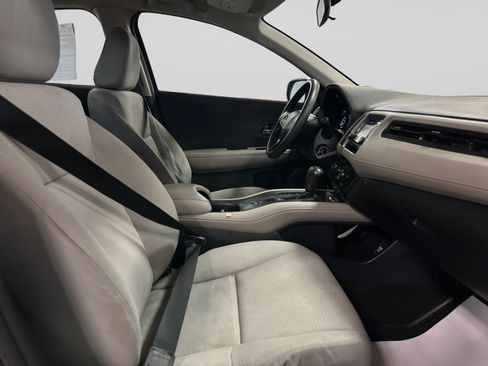 Used 2020 Honda HR-V LX image 23