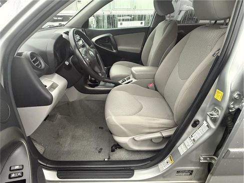 Used 2011 Toyota RAV4 4WD image 16