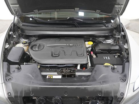 Used 2016 Jeep Cherokee Trailhawk w/ Cold Weather Group AWD/4WD image 29