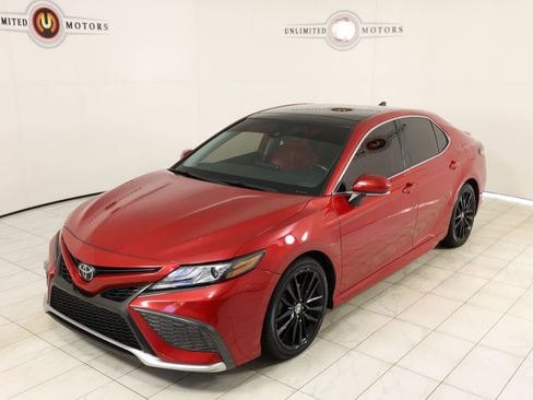 Used 2021 Toyota Camry XSE image 34