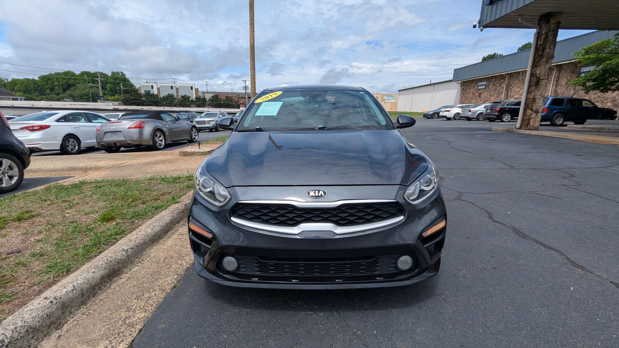 Used 2019 Kia Forte LXS FWD image 2