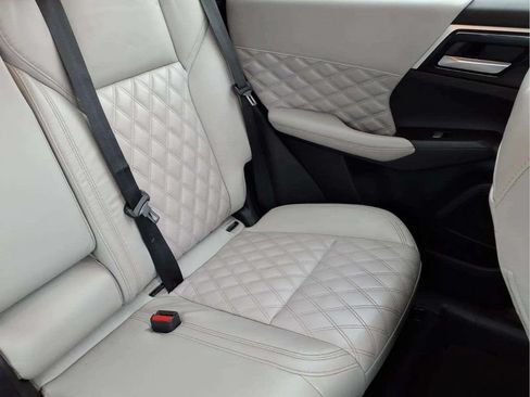 Used 2022 Mitsubishi Outlander SEL AWD/4WD image 18