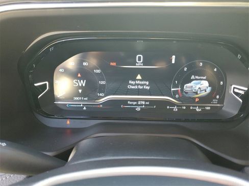 Used 2024 GMC Yukon XL Denali image 29