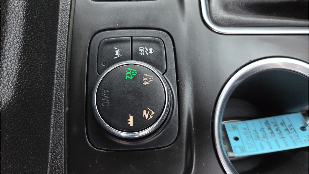 Used 2020 Chevrolet Traverse Premier AWD/4WD image 76