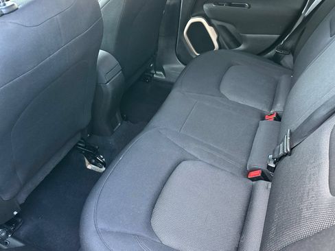 Used 2017 Jeep Renegade Sport w/ Power & Air Group FWD image 11