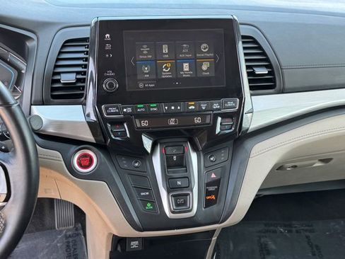 Used 2019 Honda Odyssey EX-L image 17