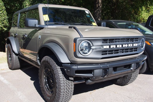 Certified 2026 Ford Bronco Big Bend w/ Black Diamond Package AWD/4WD image 2