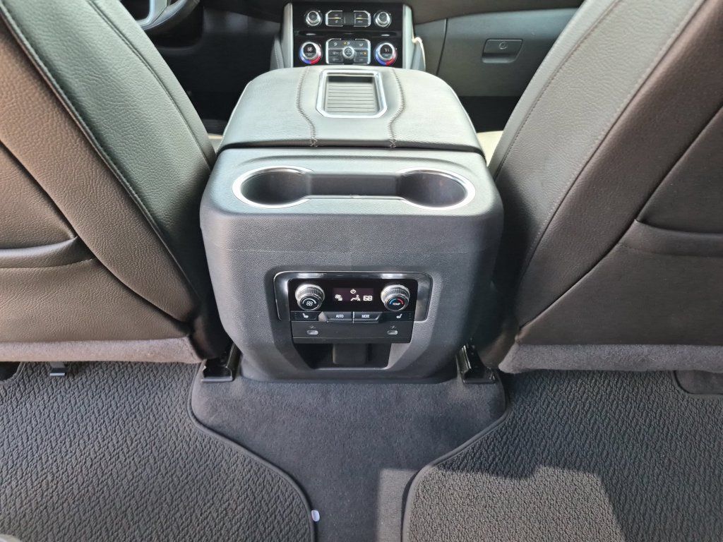 Used 2022 GMC Yukon XL Denali RWD image 34