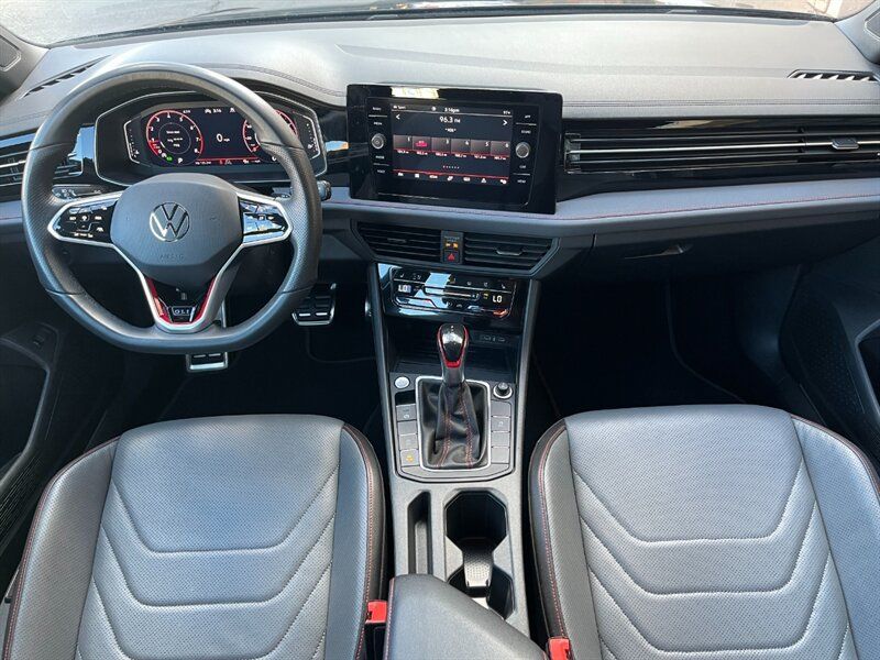 Used 2025 Volkswagen Jetta GLI Autobahn FWD image 4