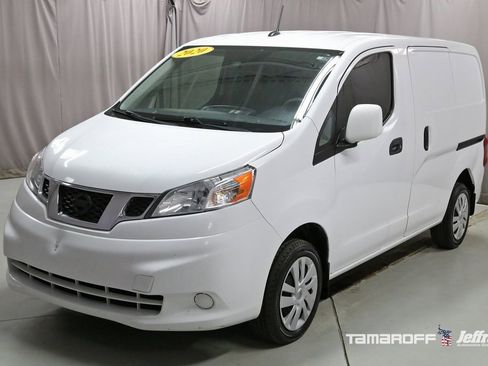 Used 2020 Nissan NV200 SV image 19