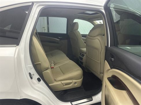Used 2020 Acura MDX FWD image 17