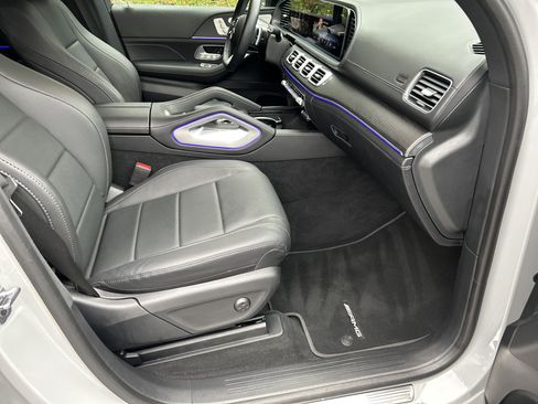 Certified 2025 Mercedes-Benz GLS 450 4MATIC image 53
