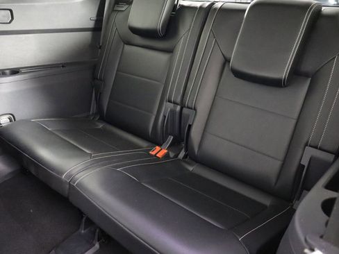 Used 2022 Volkswagen Atlas SE FWD image 16