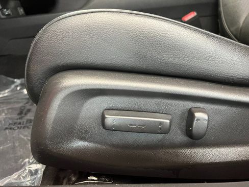 Used 2018 Honda Civic EX-L image 13
