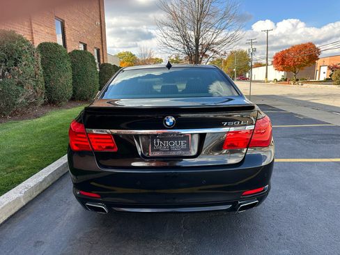 Used 2011 BMW 750Li image 29