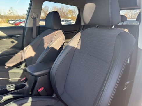 Used 2023 Kia Seltos S w/ Navigation Package image 12