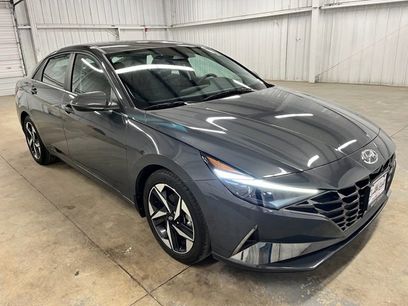 Used 2023 Hyundai Elantra Limited