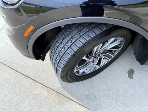 Certified 2023 Lincoln Aviator AWD image 24