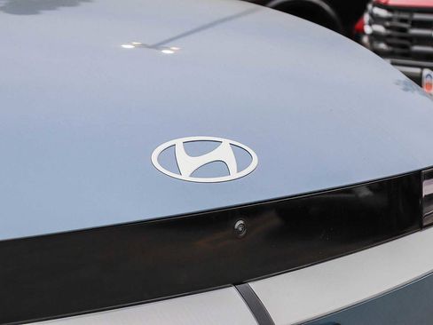 New 2026 Hyundai Ioniq 5 Limited image 5