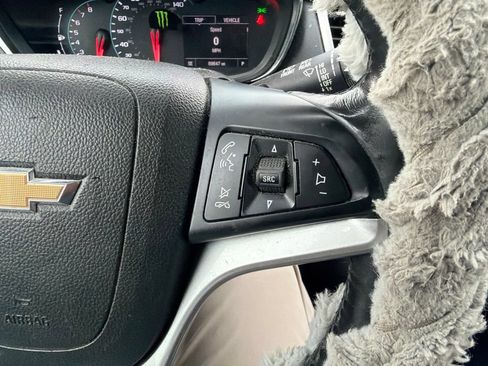 Used 2018 Chevrolet Trax LT w/ Redline Edition AWD/4WD image 19